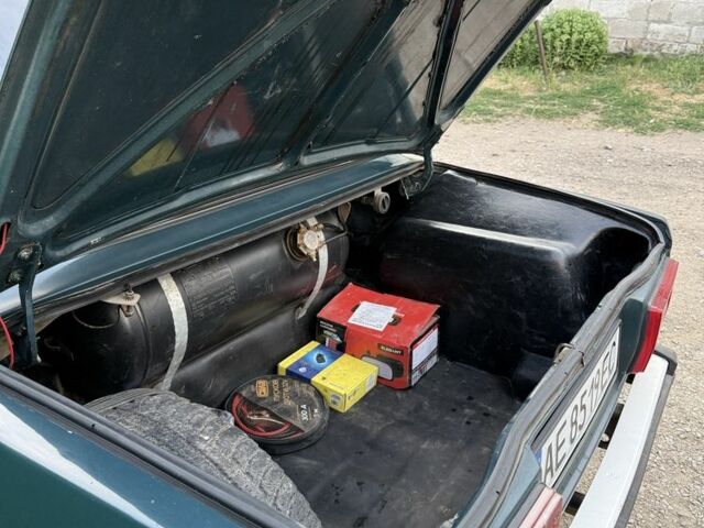Зеленый ВАЗ 2105, объемом двигателя 1.5 л и пробегом 16 тыс. км за 1241 $, фото 14 на Automoto.ua