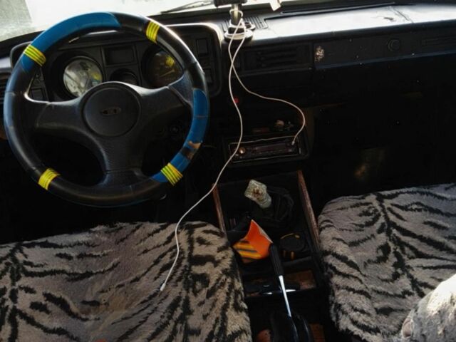 Зелений ВАЗ 2105, об'ємом двигуна 1.5 л та пробігом 100 тис. км за 617 $, фото 1 на Automoto.ua