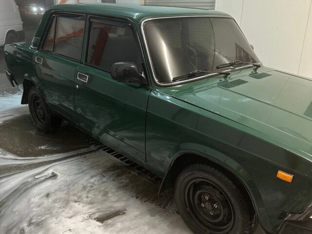 Зеленый ВАЗ 2105, объемом двигателя 1.4 л и пробегом 2 тыс. км за 1000 $, фото 1 на Automoto.ua