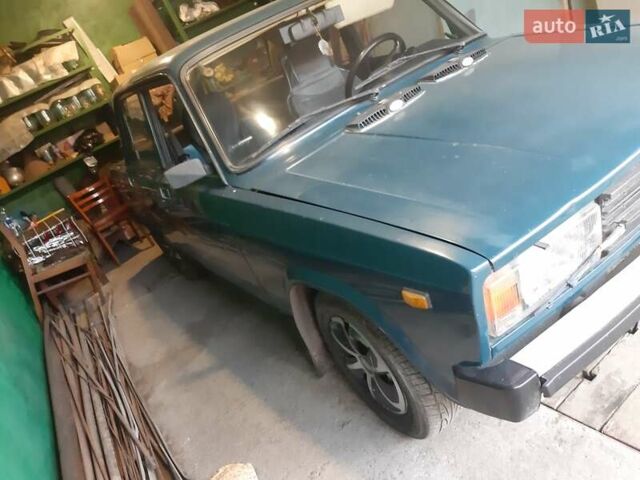 Зеленый ВАЗ 2105, объемом двигателя 1.5 л и пробегом 283 тыс. км за 1300 $, фото 2 на Automoto.ua
