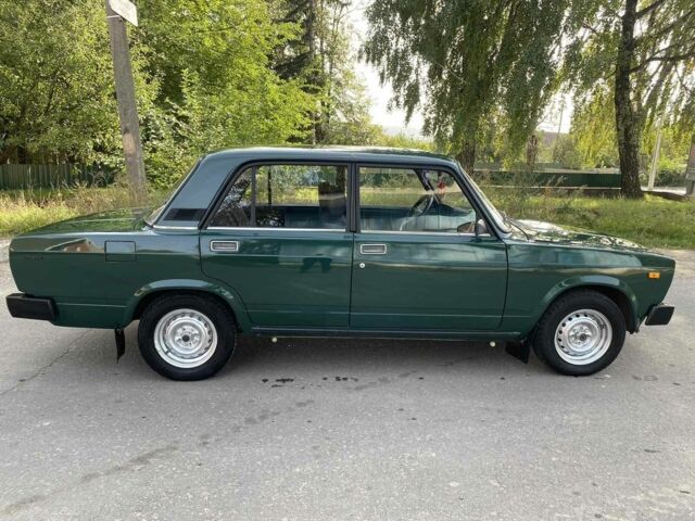Зелений ВАЗ 2105, об'ємом двигуна 1.5 л та пробігом 59 тис. км за 1999 $, фото 5 на Automoto.ua