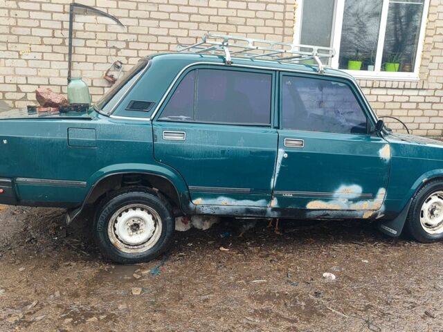 Зеленый ВАЗ 2105, объемом двигателя 1.3 л и пробегом 36 тыс. км за 378 $, фото 3 на Automoto.ua