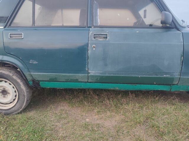 Зелений ВАЗ 2105, об'ємом двигуна 1.3 л та пробігом 350 тис. км за 454 $, фото 5 на Automoto.ua