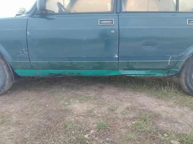 Зелений ВАЗ 2105, об'ємом двигуна 1.3 л та пробігом 350 тис. км за 454 $, фото 4 на Automoto.ua