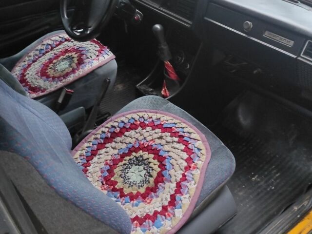 Помаранчевий ВАЗ 2105, об'ємом двигуна 1.3 л та пробігом 888 тис. км за 600 $, фото 3 на Automoto.ua