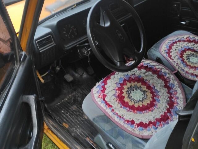 Помаранчевий ВАЗ 2105, об'ємом двигуна 1.3 л та пробігом 888 тис. км за 600 $, фото 5 на Automoto.ua