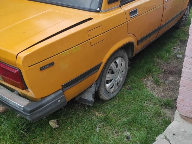 Помаранчевий ВАЗ 2105, об'ємом двигуна 1.3 л та пробігом 888 тис. км за 600 $, фото 2 на Automoto.ua