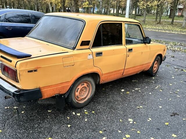 Оранжевый ВАЗ 2105, объемом двигателя 0 л и пробегом 200 тыс. км за 333 $, фото 2 на Automoto.ua