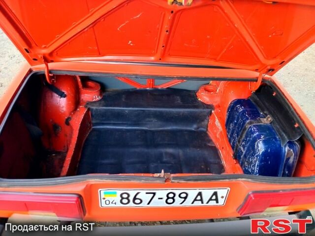 Оранжевый ВАЗ 2105, объемом двигателя 1.5 л и пробегом 145 тыс. км за 600 $, фото 10 на Automoto.ua