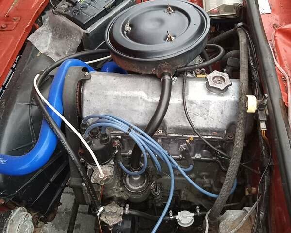 Оранжевый ВАЗ 2105, объемом двигателя 1.3 л и пробегом 100 тыс. км за 700 $, фото 1 на Automoto.ua