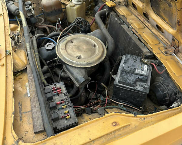 Оранжевый ВАЗ 2105, объемом двигателя 1.3 л и пробегом 200 тыс. км за 400 $, фото 4 на Automoto.ua