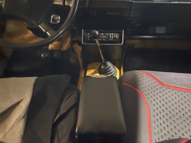 Оранжевый ВАЗ 2105, объемом двигателя 1.5 л и пробегом 82 тыс. км за 750 $, фото 3 на Automoto.ua