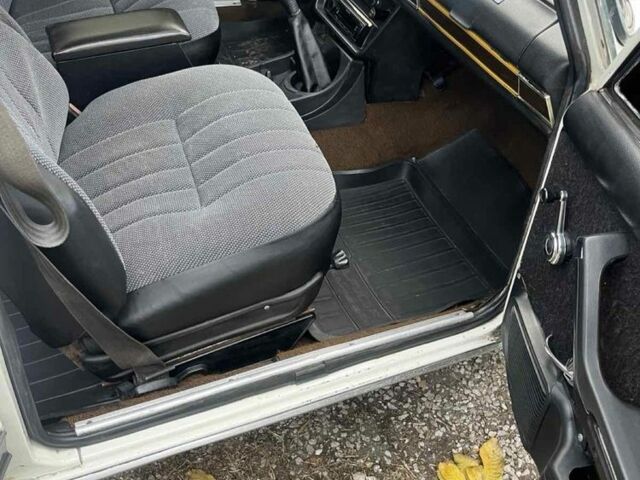 Білий ВАЗ 2106, об'ємом двигуна 1.5 л та пробігом 3 тис. км за 1200 $, фото 1 на Automoto.ua