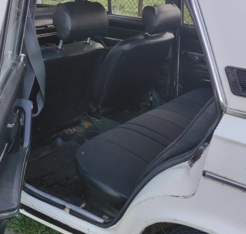Белый ВАЗ 2106, объемом двигателя 1.3 л и пробегом 100 тыс. км за 800 $, фото 5 на Automoto.ua