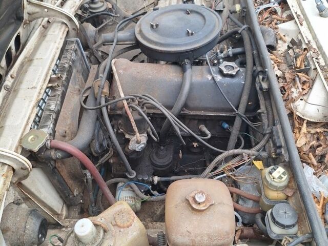 ВАЗ 2106 1989 у Львові на Automoto.ua Білий ВАЗ 2106, об'ємом двигуна 1 л та пробігом 300 тис. км за 200 $, фото 1 на Automoto.ua