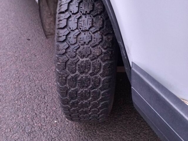 Білий ВАЗ 2106, об'ємом двигуна 1.3 л та пробігом 138 тис. км за 900 $, фото 2 на Automoto.ua