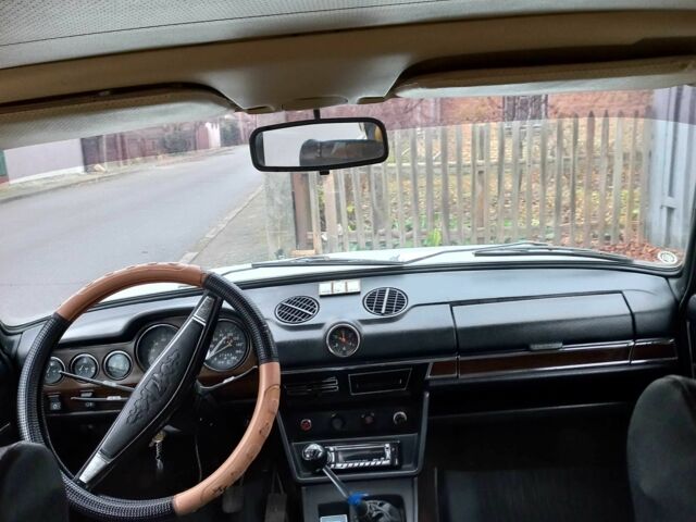 Білий ВАЗ 2106, об'ємом двигуна 1.3 л та пробігом 138 тис. км за 900 $, фото 10 на Automoto.ua