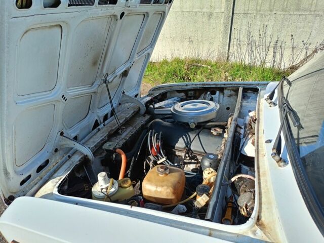 Белый ВАЗ 2106, объемом двигателя 1.6 л и пробегом 61 тыс. км за 800 $, фото 3 на Automoto.ua