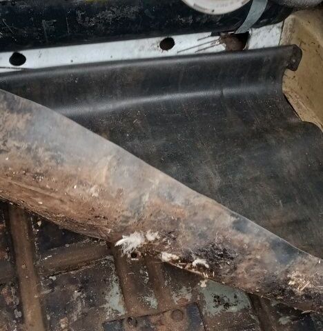 Білий ВАЗ 2106, об'ємом двигуна 1 л та пробігом 100 тис. км за 700 $, фото 7 на Automoto.ua