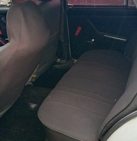 Білий ВАЗ 2106, об'ємом двигуна 1 л та пробігом 100 тис. км за 700 $, фото 6 на Automoto.ua