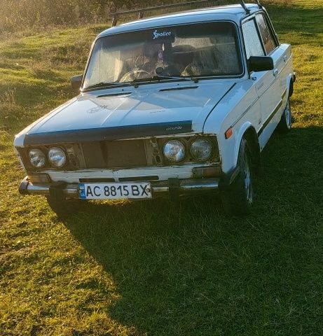 Белый ВАЗ 2106, объемом двигателя 1.3 л и пробегом 380 тыс. км за 414 $, фото 2 на Automoto.ua