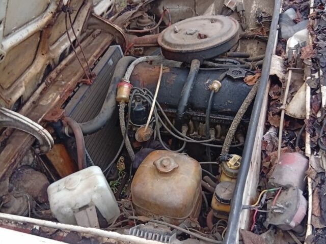 Білий ВАЗ 2106, об'ємом двигуна 1 л та пробігом 100 тис. км за 261 $, фото 7 на Automoto.ua