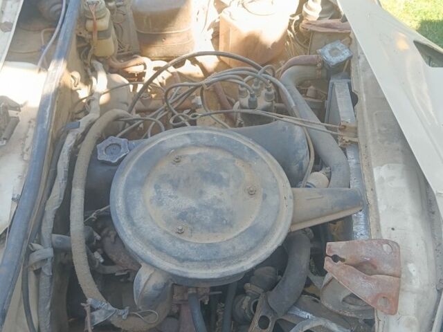 Белый ВАЗ 2106, объемом двигателя 1 л и пробегом 1 тыс. км за 250 $, фото 4 на Automoto.ua