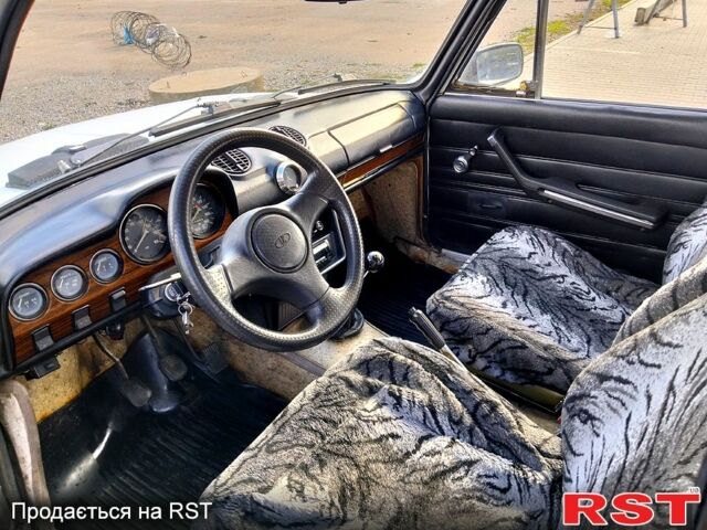 Білий ВАЗ 2106, об'ємом двигуна 1.5 л та пробігом 0 тис. км за 600 $, фото 6 на Automoto.ua