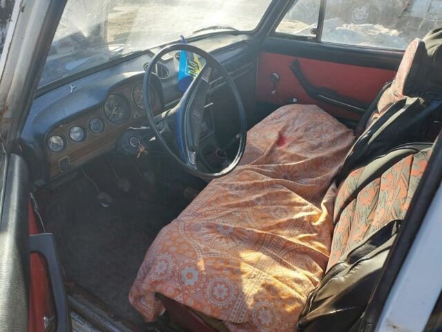 Белый ВАЗ 2106, объемом двигателя 1.5 л и пробегом 51 тыс. км за 359 $, фото 3 на Automoto.ua