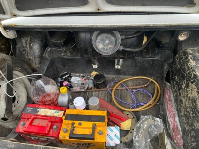 Белый ВАЗ 2106, объемом двигателя 1.6 л и пробегом 3 тыс. км за 420 $, фото 3 на Automoto.ua