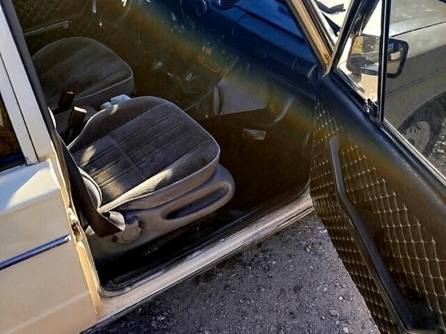 Белый ВАЗ 2106, объемом двигателя 1.6 л и пробегом 0 тыс. км за 900 $, фото 8 на Automoto.ua