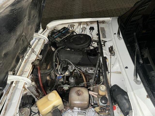 ВАЗ 2106 1978 в Одессе на Automoto.ua Белый ВАЗ 2106, объемом двигателя 1.5 л и пробегом 80 тыс. км за 1000 $, фото 6 на Automoto.ua