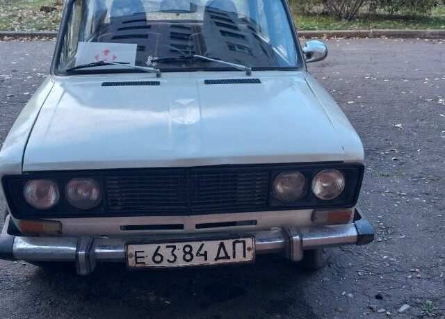 Белый ВАЗ 2106, объемом двигателя 1 л и пробегом 69 тыс. км за 500 $, фото 10 на Automoto.ua