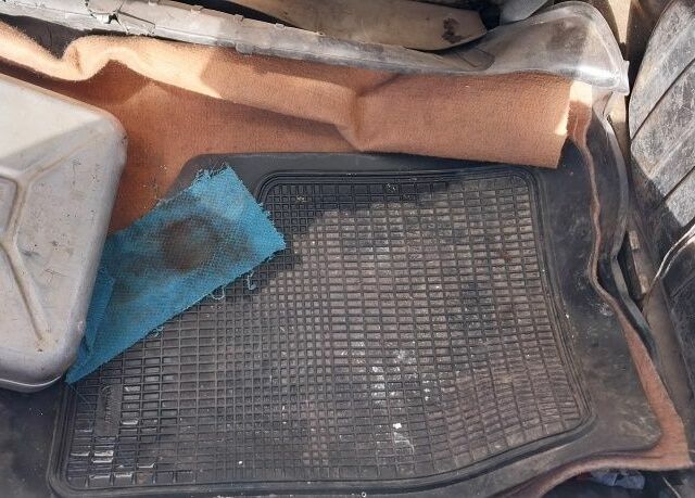 Белый ВАЗ 2106, объемом двигателя 1 л и пробегом 69 тыс. км за 500 $, фото 3 на Automoto.ua