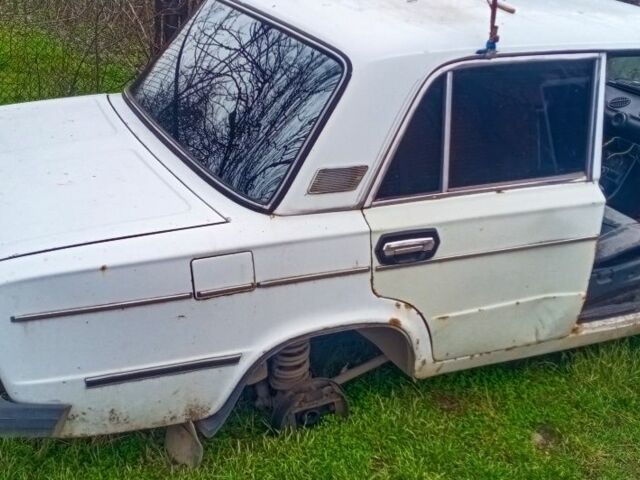 Білий ВАЗ 2106, об'ємом двигуна 1.5 л та пробігом 555 тис. км за 237 $, фото 3 на Automoto.ua