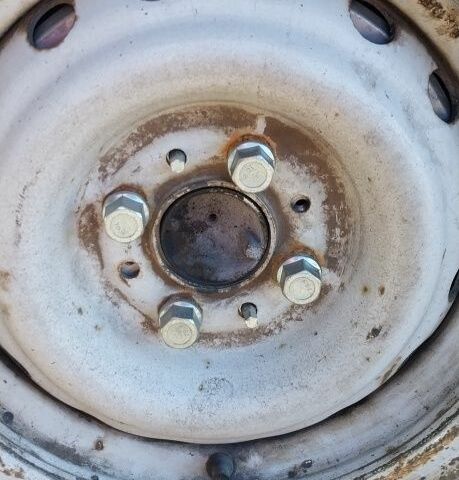 Белый ВАЗ 2106, объемом двигателя 1 л и пробегом 69 тыс. км за 600 $, фото 5 на Automoto.ua