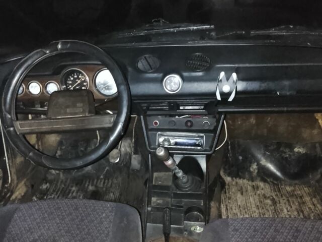 Белый ВАЗ 2106, объемом двигателя 1.6 л и пробегом 100 тыс. км за 596 $, фото 4 на Automoto.ua