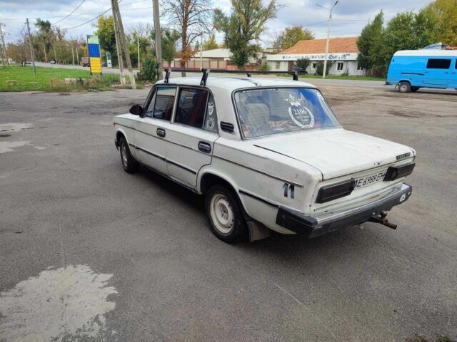 Білий ВАЗ 2106, об'ємом двигуна 1.3 л та пробігом 200 тис. км за 359 $, фото 3 на Automoto.ua