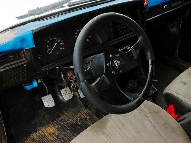 Білий ВАЗ 2106, об'ємом двигуна 1.3 л та пробігом 0 тис. км за 500 $, фото 3 на Automoto.ua