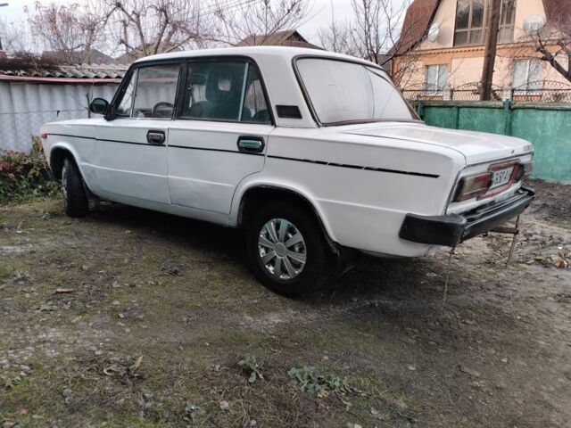 Белый ВАЗ 2106, объемом двигателя 1.5 л и пробегом 250 тыс. км за 500 $, фото 4 на Automoto.ua