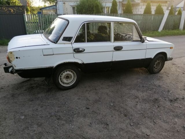 Белый ВАЗ 2106, объемом двигателя 1.3 л и пробегом 100 тыс. км за 228 $, фото 2 на Automoto.ua