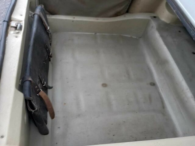 Білий ВАЗ 2106, об'ємом двигуна 1.6 л та пробігом 97 тис. км за 2200 $, фото 5 на Automoto.ua