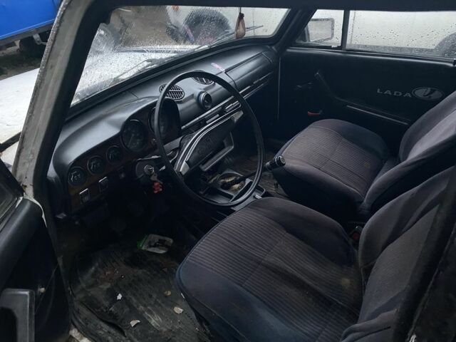 Белый ВАЗ 2106, объемом двигателя 0 л и пробегом 2 тыс. км за 357 $, фото 5 на Automoto.ua