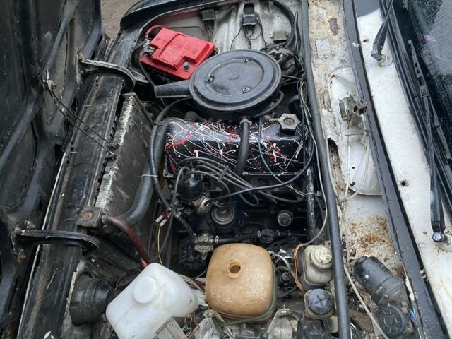 Белый ВАЗ 2106, объемом двигателя 0 л и пробегом 2 тыс. км за 357 $, фото 7 на Automoto.ua