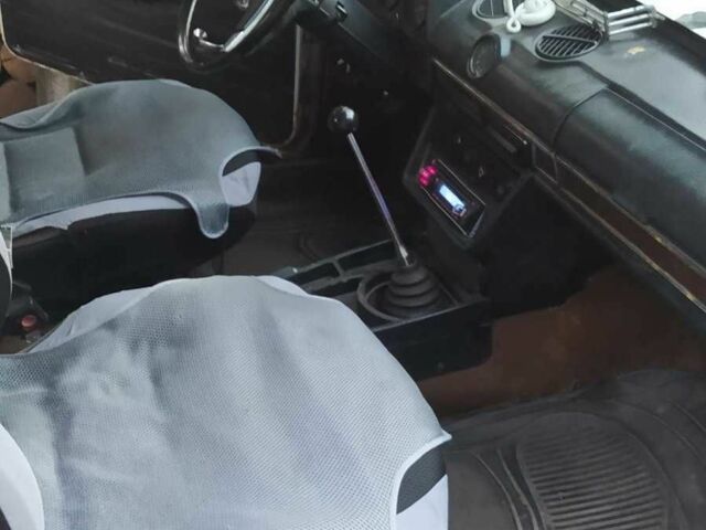 Белый ВАЗ 2106, объемом двигателя 0 л и пробегом 47 тыс. км за 515 $, фото 7 на Automoto.ua