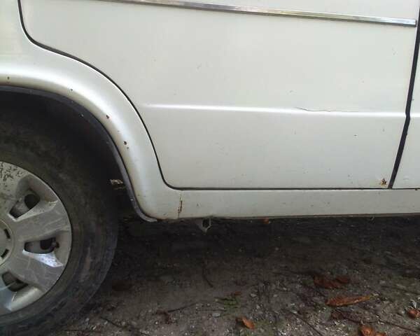 Белый ВАЗ 2106, объемом двигателя 1.3 л и пробегом 60 тыс. км за 800 $, фото 5 на Automoto.ua