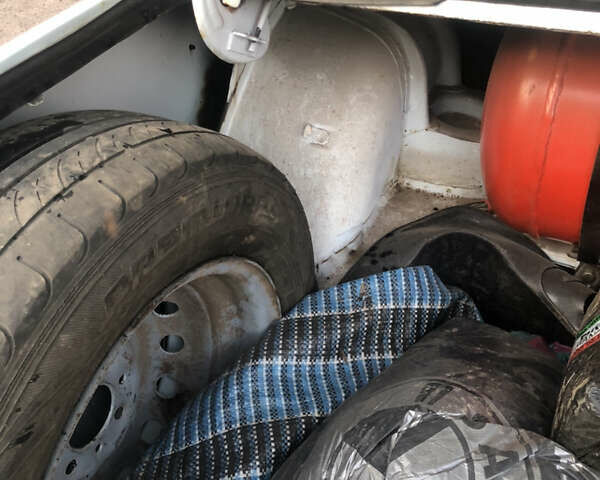 Белый ВАЗ 2106, объемом двигателя 1.57 л и пробегом 300 тыс. км за 1150 $, фото 28 на Automoto.ua