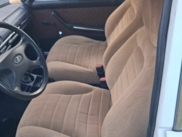 Білий ВАЗ 2106, об'ємом двигуна 1.3 л та пробігом 7 тис. км за 593 $, фото 4 на Automoto.ua