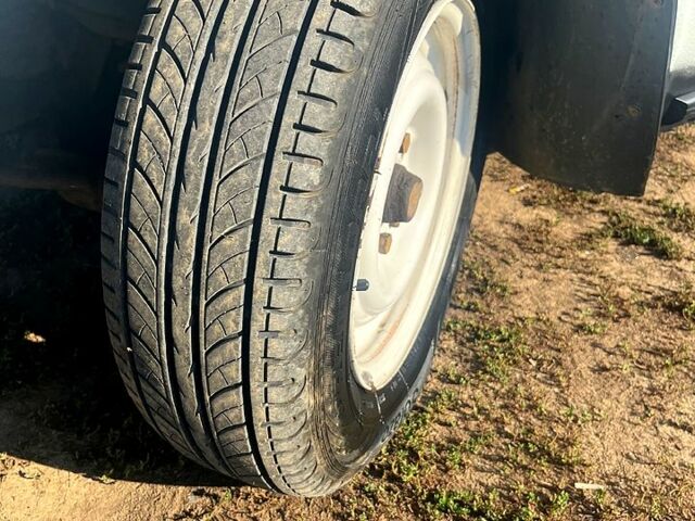 Білий ВАЗ 2106, об'ємом двигуна 1.6 л та пробігом 180 тис. км за 600 $, фото 8 на Automoto.ua