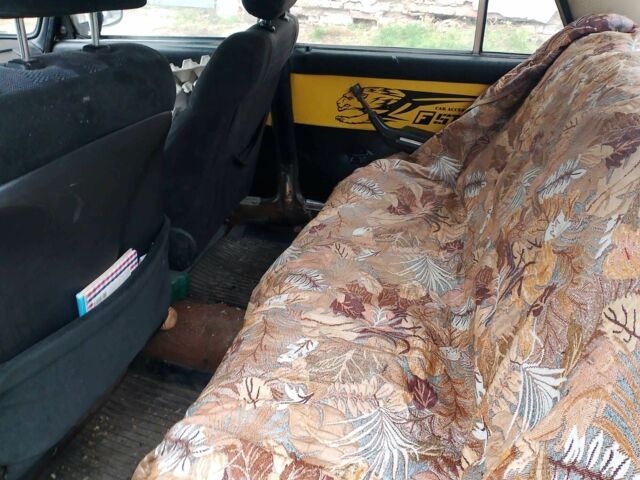 Білий ВАЗ 2106, об'ємом двигуна 1.3 л та пробігом 3 тис. км за 429 $, фото 7 на Automoto.ua